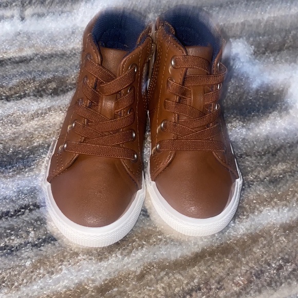 New High Top size 6 - Picture 2 of 6